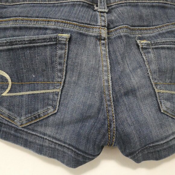 AMERICAN EAGLE - Stretch | size 2 | Classic Dark Blue Denim Shorts - Picture 13 of 14